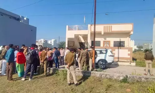 सीआरपीएफ जवान ने पत्नी को मारी गोली, पुलिस को किया कॉल, फिर कर ली खुदकुशी