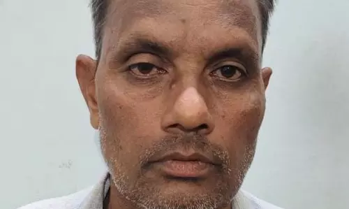 धमतरी : बाइक सवार शराब बेचते गिरफ्तार