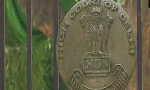 दिल्ली दंगों पर आधारित फिल्म के खिलाफ दायर दो याचिकाओं पर दिल्ली HC ने जारी किया नोटिस दिल्ली दंगों पर आधारित फिल्म के खिलाफ दायर दो याचिकाओं पर दिल्ली HC ने जारी किया नोटिस