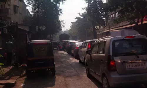 Dombivli के दत्तनगर में मछली बाजार के कारण यातायात जाम