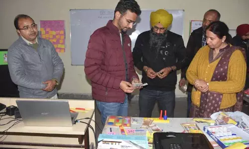 Ludhiana: शिक्षकों को नई शिक्षण विधियों और पुस्तकों के प्रति जागरूक किया Ludhiana: शिक्षकों को नई शिक्षण विधियों और पुस्तकों के प्रति जागरूक किया
