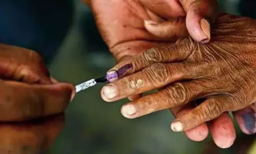 दूसरा कार्यकाल भी बर्बाद? चुनाव पर सुनवाई में देरी से कई लोग परेशान दूसरा कार्यकाल भी बर्बाद? चुनाव पर सुनवाई में देरी से कई लोग परेशान