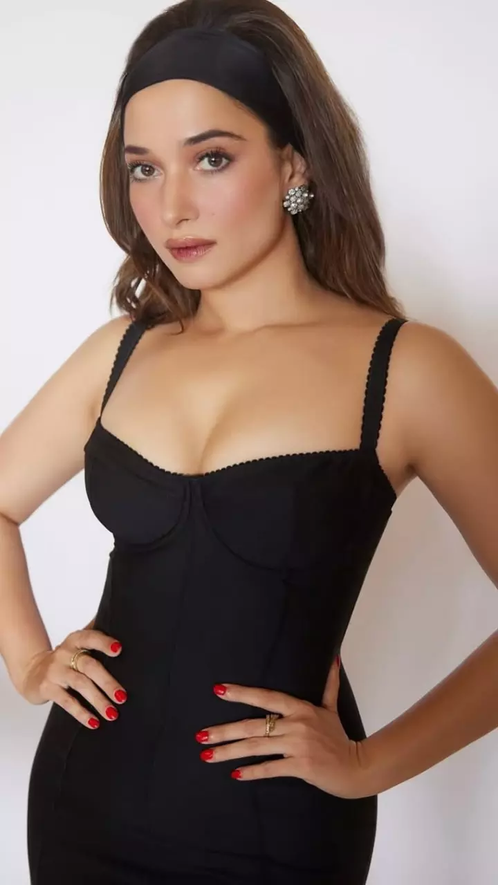 तमन्ना भाटिया का दिखा गॉर्जियस लुक