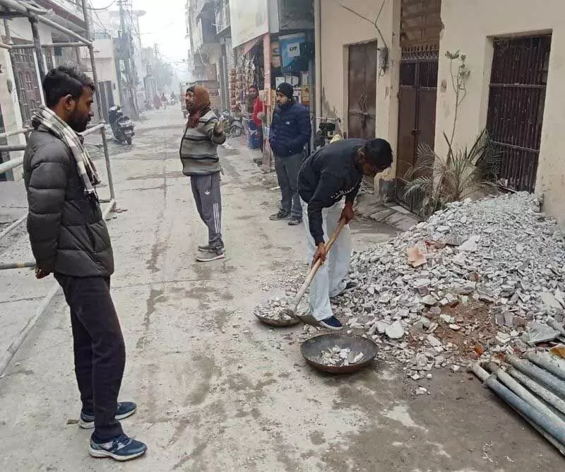 Yamunanagar- जगाधरी नगर निगम ने निर्माण कचरा उठाने का अभियान शुरू किया