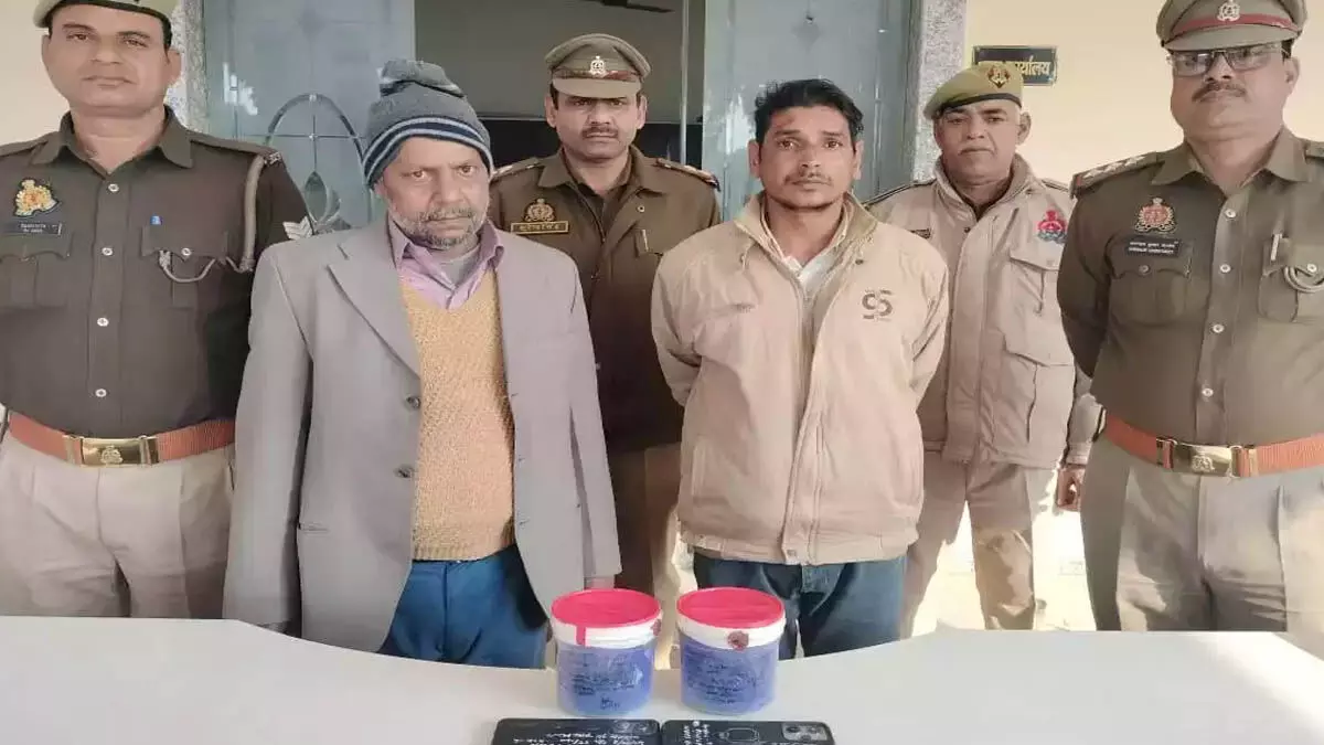 Bareilly: दो तस्करों को 817 ग्राम कोकीन के साथ पुलिस ने किया  गिरफ्तार