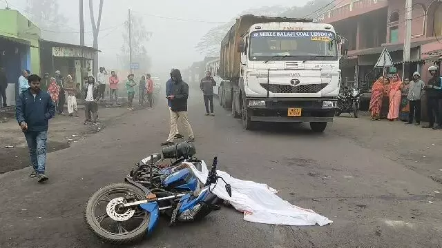 Angul में कोयला लदे ट्रक से कुचलकर युवक की मौत