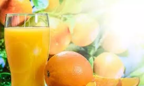 Health Tips: इन समस्याओं के लिए अमृत से कम नहीं है संतरे का जूस, जानें पीने का सही तरीका