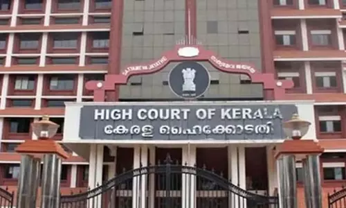 Kerala: सुप्रीम कोर्ट ने छह चर्चों पर कब्जे से संबंधित केरल हाईकोर्ट के फैसले को खारिज किया Kerala: सुप्रीम कोर्ट ने छह चर्चों पर कब्जे से संबंधित केरल हाईकोर्ट के फैसले को खारिज किया