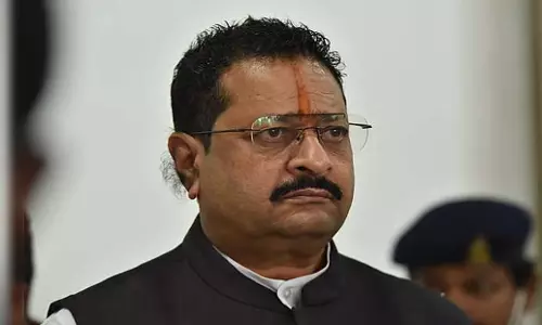 Karnataka: यतनाल खेमे ने बनाई रणनीति, बैठक में भाजपा उतार सकती Karnataka: यतनाल खेमे ने बनाई रणनीति, बैठक में भाजपा उतार सकती