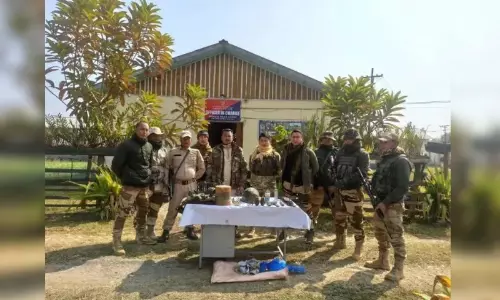 Manipur: भूमिगत ठिकाने का भंडाफोड़, हथियारों का जखीरा बरामद Manipur: भूमिगत ठिकाने का भंडाफोड़, हथियारों का जखीरा बरामद