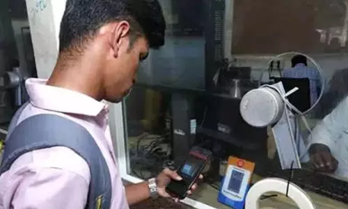 Telangana: एससीआर के टिकट काउंटरों पर बेहतर क्यूआर कोड लगाया गया