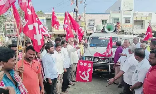 Andhra: सीपीएम ने बिजली समझौते रद्द करने की मांग की