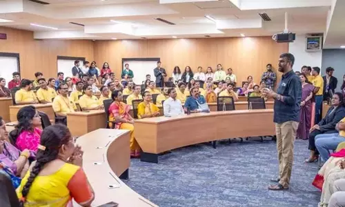Andhra: छात्रों को पर्यावरण बहाली पर ध्यान केंद्रित करने की सलाह दी गई
