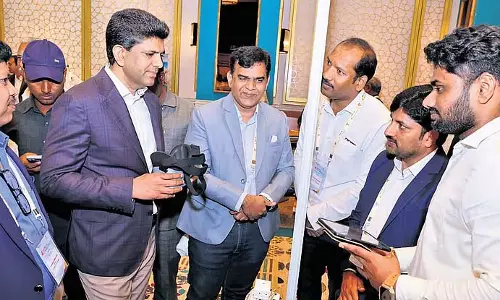 AP: केंद्रीय मंत्री ने शिक्षा सुविधाएं बढ़ाने-शिक्षकों को सहयोग देने का आह्वान किया AP: केंद्रीय मंत्री ने शिक्षा सुविधाएं बढ़ाने-शिक्षकों को सहयोग देने का आह्वान किया