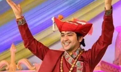 बागेश्वर बाबा ने महाकुंभ भगदड़ के बाद हिंदुत्व को बदनाम करने की साजिश का आरोप लगाया बागेश्वर बाबा ने महाकुंभ भगदड़ के बाद हिंदुत्व को बदनाम करने की साजिश का आरोप लगाया