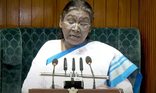 पोलावरम के शीघ्र निर्माण के लिए केंद्र प्रतिबद्ध: President Draupadi Murmu