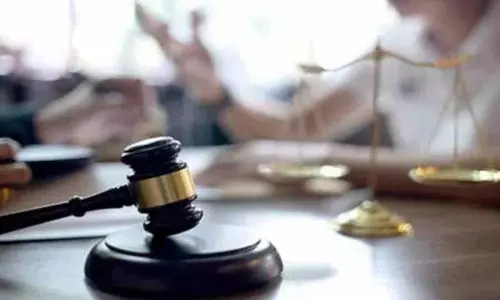 Telangana HC ने भुजंगा राव, राधा किशन राव को जमानत दी Telangana HC ने भुजंगा राव, राधा किशन राव को जमानत दी