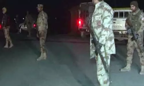 Turbat में पाकिस्तानी सुरक्षा बलों ने मोटरसाइकिल सवारों पर की फायरिंग, एक घायल