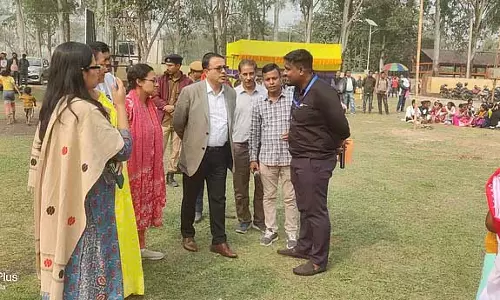 Assam : डीसी अंकुर भराली ने तेजपुर में झुमोइर बिनंदिनी जोनल प्रदर्शन की तैयारियों की समीक्षा की