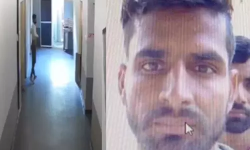 मसाज करवाते रहे पुलिसकर्मी, चकमा देकर आरोपी रफूचक्कर मसाज करवाते रहे पुलिसकर्मी, चकमा देकर आरोपी रफूचक्कर