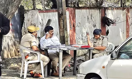 Telangana: सड़क पर परिवहन कार्यालय