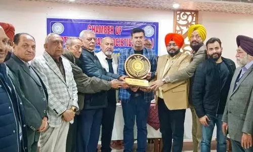 Jalandhar उत्तर के निवासियों ने मेयर को पत्र सौंपकर नागरिक मुद्दों पर कार्रवाई की मांग की