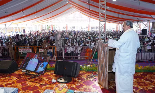 हम माइक्रोफाइनेंस पर अंकुश लगाएंगे, आत्महत्या न करें: CM Siddaramaiah