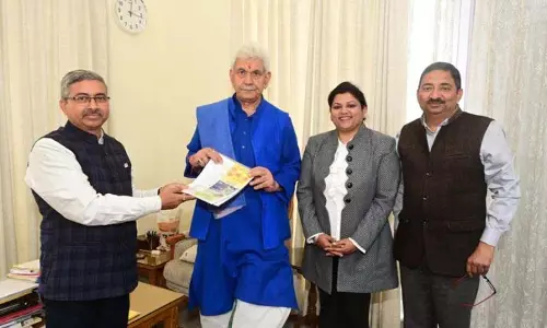 चंडीगढ़ से शैक्षिक प्रतिनिधिमंडल ने LG से मुलाकात की चंडीगढ़ से शैक्षिक प्रतिनिधिमंडल ने LG से मुलाकात की