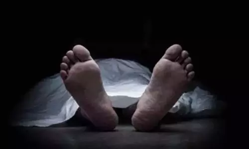 बुजुर्ग दंपत्ति ने की आत्महत्या की कोशिश, महिला की मौत, पति गंभीर बुजुर्ग दंपत्ति ने की आत्महत्या की कोशिश, महिला की मौत, पति गंभीर