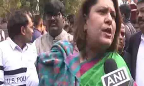 दिल्ली चुनाव से पहले सुप्रिया श्रीनेत ने कहा, Kejriwal अपनी सीट हारने वाले