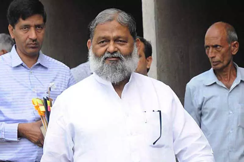 Haryana : लोगों का दर्द जानने के लिए हेलीकॉप्टर से उतरें विज का सैनी पर ताजा प्रहार Haryana : लोगों का दर्द जानने के लिए हेलीकॉप्टर से उतरें विज का सैनी पर ताजा प्रहार