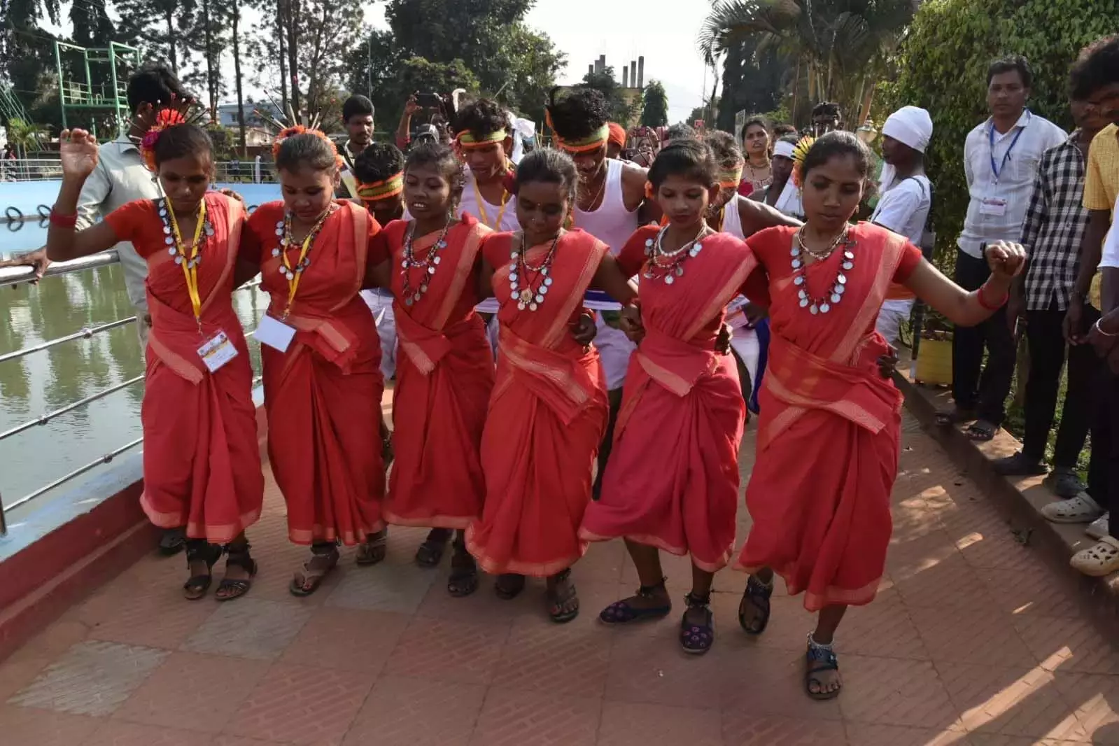 Andhra: अराकु चली उत्सवम सांस्कृतिक उत्सव के साथ शुरू हुआ