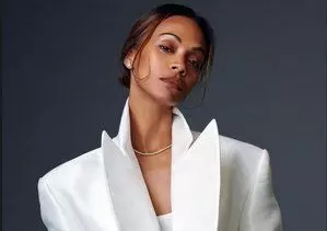 Zoe Saldana ने कार्ला सोफिया गैसकॉन के नस्लवादी ट्वीट्स से जुड़े विवाद पर प्रतिक्रिया दी