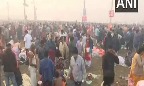 MahaKumbh: 5.42 मिलियन से अधिक श्रद्धालुओं ने त्रिवेणी में डुबकी लगाई