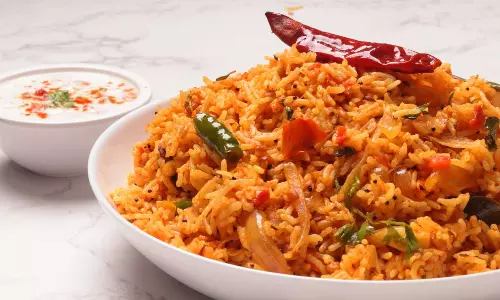 Tomato rice बच्चों और बड़ों को आएगा पसंद