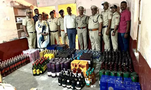आबकारी पुलिस की कार्रवाई : ₹46.01 लाख की अवैध शराब जब्त आबकारी पुलिस की कार्रवाई : ₹46.01 लाख की अवैध शराब जब्त