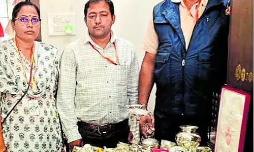 ₹18.45 करोड़ की अवैध संपत्ति मिली: लोकायुक्त ने 7 अधिकारियों के घरों पर छापे मारे