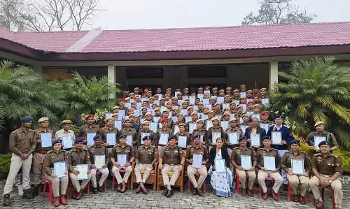 Assam : गोलाघाट जिले में DGP के प्रशस्ति प्रमाण पत्र का औपचारिक वितरण