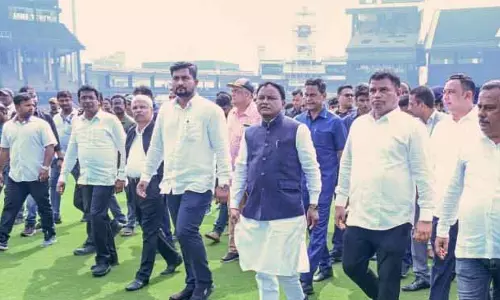 Odisha CM ने बाराबती स्टेडियम में भारत-इंग्लैंड वनडे तैयारियों की समीक्षा की