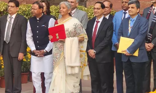 बजट 2025: हर महीने 1 लाख रुपये की कमाई भी की तो अब नहीं देना होगा टैक्स बजट 2025: हर महीने 1 लाख रुपये की कमाई भी की तो अब नहीं देना होगा टैक्स