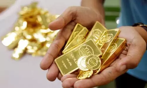 Kerala में सोने की कीमत ने तोड़ा रिकॉर्ड, 960 रुपये बढ़कर 61,840 रुपये पर पहुंचा Kerala में सोने की कीमत ने तोड़ा रिकॉर्ड, 960 रुपये बढ़कर 61,840 रुपये पर पहुंचा