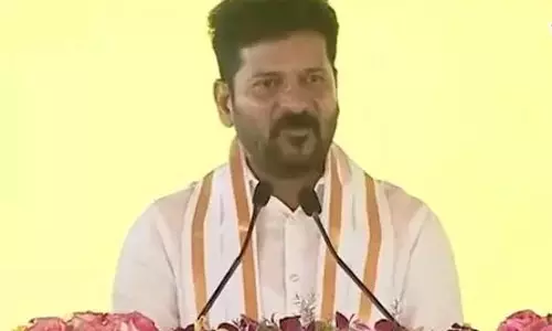 KCR ने कहा- 1,000 रुपये का नोट अमान्य, रेवंत ने कहा KCR ने कहा- 1,000 रुपये का नोट अमान्य, रेवंत ने कहा