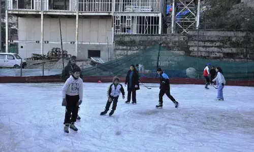 Ice Hockey एसोसिएशन ने सभी मौसम के अनुकूल रिंक की योजना में तेजी लाने का आग्रह किया Ice Hockey एसोसिएशन ने सभी मौसम के अनुकूल रिंक की योजना में तेजी लाने का आग्रह किया