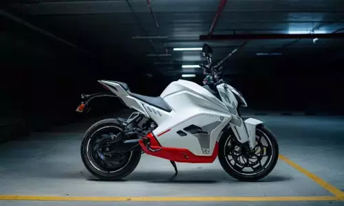 अल्ट्रावॉयलेट ने E2W मालिकों के लिए यूनिवर्सल चार्जिंग इंटरफ़ेस पेश किया