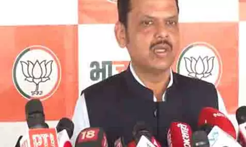 मध्यम वर्ग के लिए एक स्वप्निल बजट: महाराष्ट्र के CM देवेंद्र फडणवीस ने केंद्रीय बजट की सराहना की मध्यम वर्ग के लिए एक स्वप्निल बजट: महाराष्ट्र के CM देवेंद्र फडणवीस ने केंद्रीय बजट की सराहना की