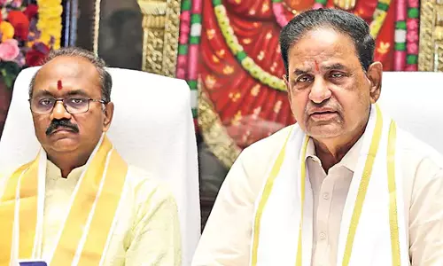 चेयरमैन नायडू की अध्यक्षता में स्थानीय अन्नमय्या भवन में न्यासी मंडल की बैठक हुई चेयरमैन नायडू की अध्यक्षता में स्थानीय अन्नमय्या भवन में न्यासी मंडल की बैठक हुई