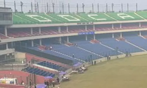 Ranji Trophy: कोहली के जोरदार नारों के बाद बिशन सिंह बेदी स्टैंड के किनारे काले कवर लगाए गए