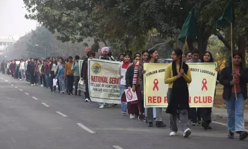 PAU रेड रिबन क्लब ने नशीली दवाओं के दुरुपयोग से निपटने के लिए रैली का आयोजन किया PAU रेड रिबन क्लब ने नशीली दवाओं के दुरुपयोग से निपटने के लिए रैली का आयोजन किया