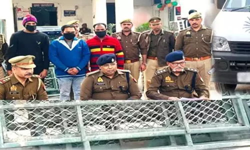 लोहा चोरी करने वाले तीन गिरफ्तार, भारी मात्रा में चुराया गया माल बरामद लोहा चोरी करने वाले तीन गिरफ्तार, भारी मात्रा में चुराया गया माल बरामद