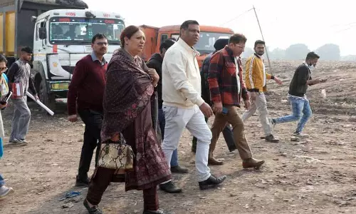 Mayor ने कार्यभार संभाला, डंपिंग ग्राउंड का दौरा किया